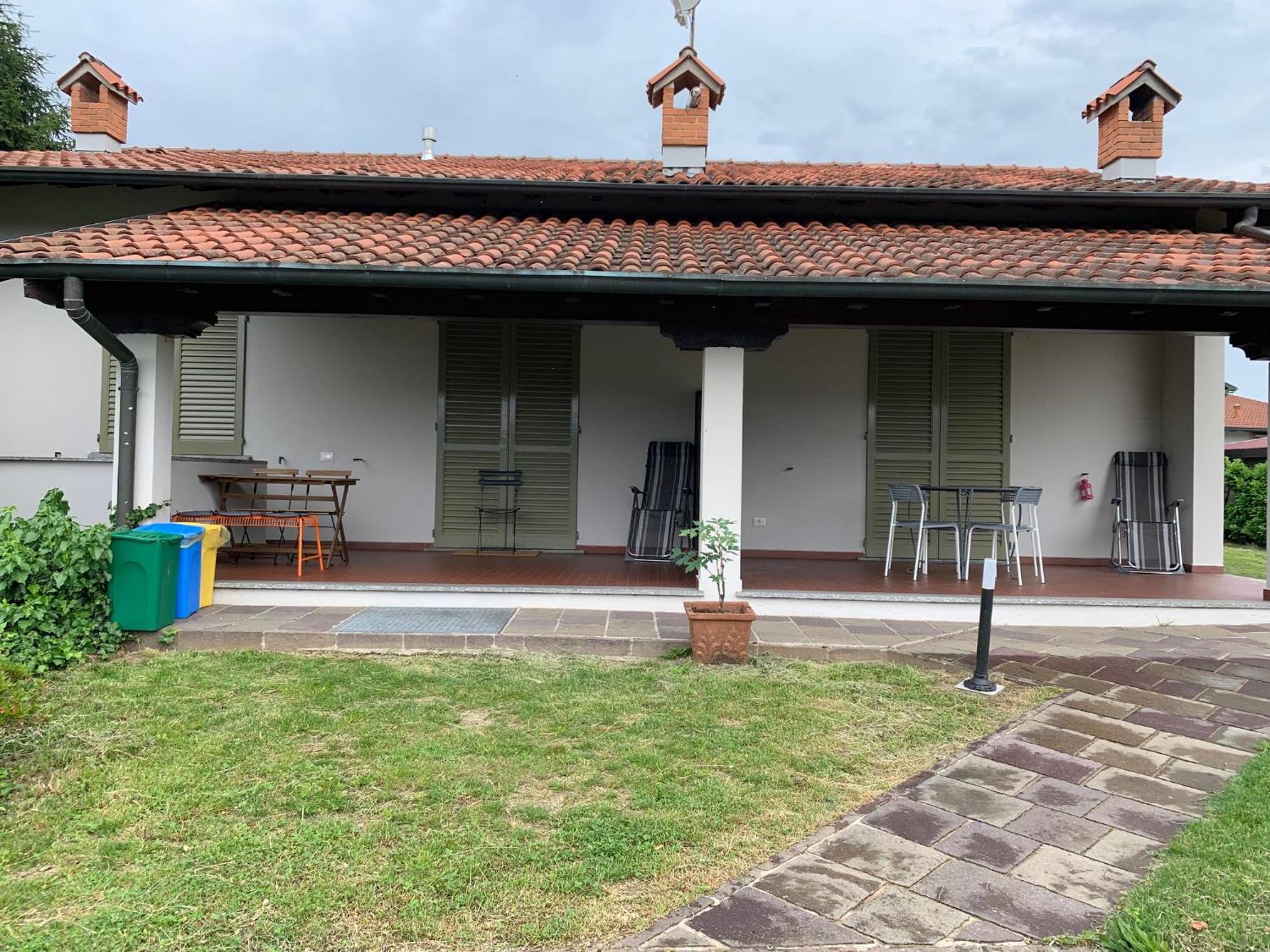 Caroline Home Anzano Del Parco 外观 照片
