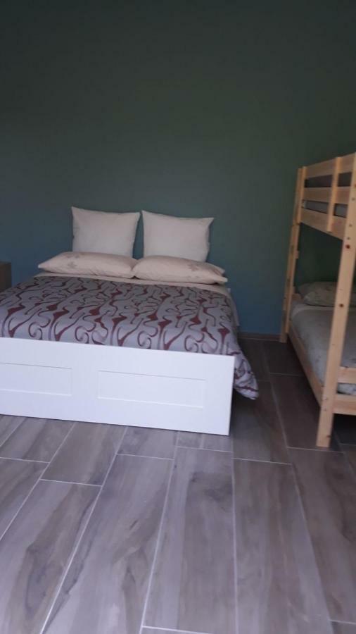 Caroline Home Anzano Del Parco 外观 照片